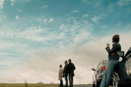 Die Kommissare Paula Ringelhahn (Dagmar Manzel, v.li.), Michael Schatz (Matthias Egersdörfer), Felix Voss (Fabian Hinrichs) ...