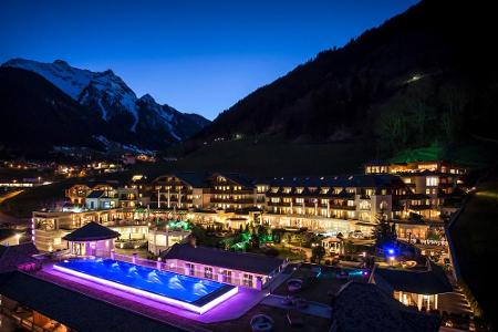Entspannen vor traumhafter Bergkulisse: das Stock Resort im Zillertal