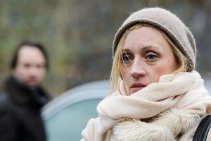 "Alles was zählt": Sonja (Barbara Sotelsek) und Thomas (Daniel Brockhaus) beschließen, ihre Differenzen zu vergessen und sic...