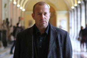 Kriminalpsychologe Richard Brock (Heino Ferch) ermittelt nach einem Brand