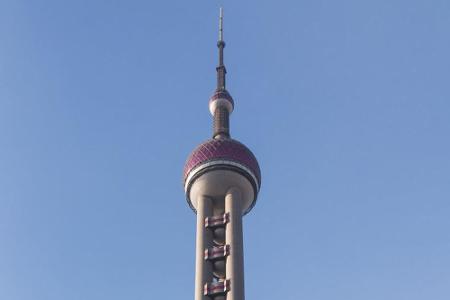 Ein Wahrzeichen von Shanghai: Oriental Pearl Tower