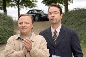 Kommissar Frank Thiel (Axel Prahl, li) und Rechtsmediziner Prof. Karl-Friedrich Boerne (Jan Josef Liefers) im "Tatort"