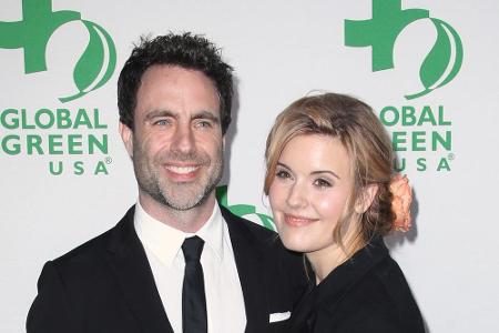 Maggie Grace, ihr Verlobter Matthew Cooke und ihr riesiger Verlobungsring