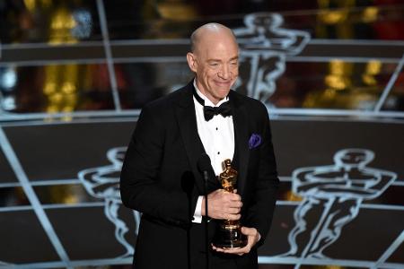 Als erster Gewinner des Abends holte sich J. K. Simmons für seine Nebenrolle in 