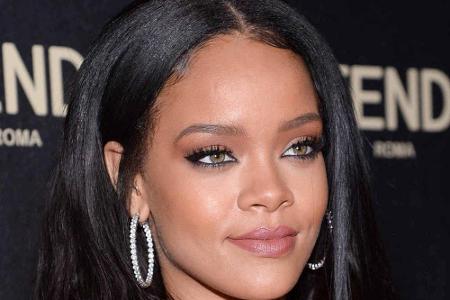 Rihanna bekam ihre Party von keinem geringeren als Leonardo DiCaprio - wenn das kein Liebesbeweis ist...