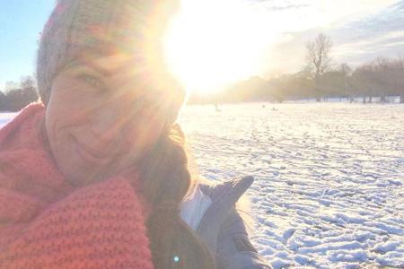 Wintersonne statt Fieberwahn: Annemarie Carpendale geht es wieder gut