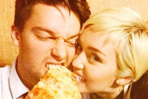 Miley Cyrus und Patrick Schwarzenegger sind bis über beide Ohren verliebt
