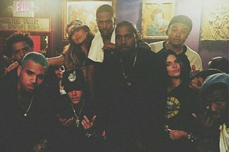 Demi Lovato ließ sich bei einem Konzert von Big Sean mit Justin Bieber, Kanye West, Kendall Jenner, J.Lo, Chris Brown und Ja...