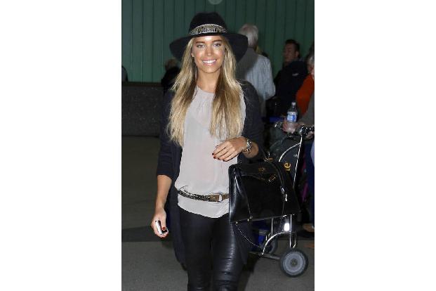 ...gleich bei der Ankunft zu zeigen: Hallo, ich bin die Sylvie und ich bin happy hier zu sein! Die Mission Hollywood für Syl...