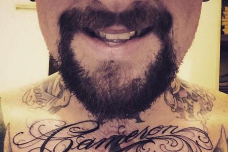 Musiker Benji Madden trägt den Namen seiner Ehefrau Cameron Diaz auf der Brust