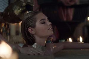 Kate Upton macht für das Smartphone-Spiel "Game of War" Werbung