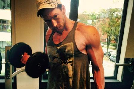 07 Oliver Sanne Facebook 1901221_704232079668380_2313786549996313348_n.jpg