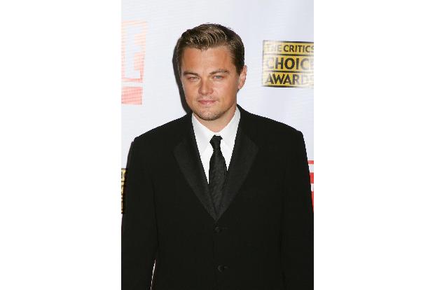 07 Leonardo DiCaprio Adriana M Barraza WENN wenn1050541.jpg