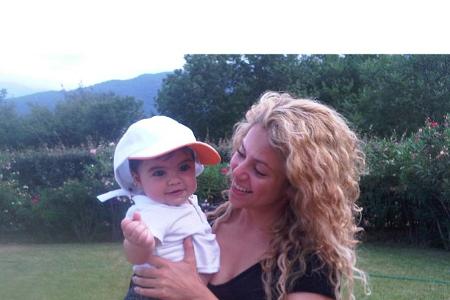 10 Shakira Sohn httpinstagram.comshakira.jpg