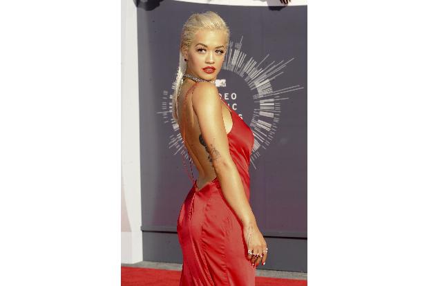 13 Rita Ora Apega wenn21641588.jpg