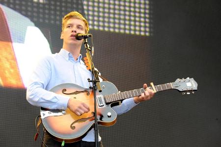 03 George Ezra Patrick Hoffmann WENN wenn21660028.jpg