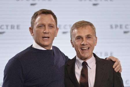 06 James Bond Christoph Waltz Euan Cherry WENN wenn21984154.jpg