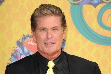 David Hasselhoff nutzt gerne seinen Promi Status um kleinen Strafzetteln zu entkommen