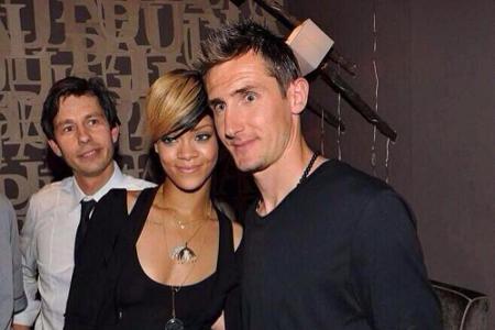 Stolz postete Rihanna ein Foto mit dem Torschützen Miroslav Klose