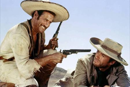 Eli Wallach (l.) als 