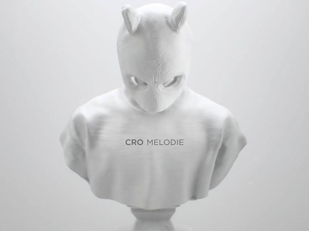 Cro spielt seine "Melodie" an der Chart-Spitze
