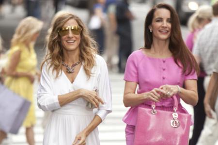 Sarah Jessica Parker (l.) und Kristin Davis in 