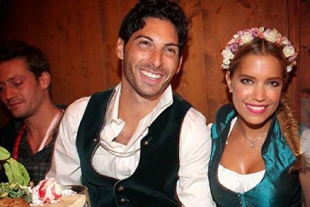 Sylvie Meis und ihr neuer Freund Samuel im Partnerlook auf der Wiesn