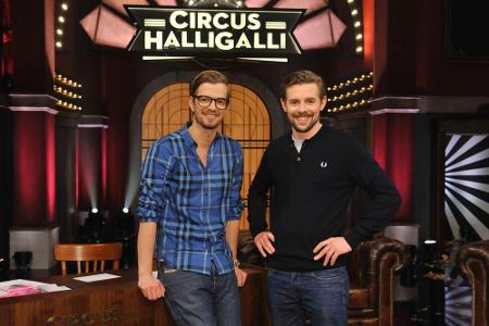 Joko Winterscheidt (v.l.) und Klaas Heufer-Umlauf moderieren Circus HalliGalli