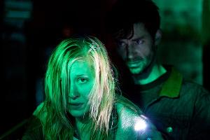 Anna Wieler (Annina Euling) befindet sich in großer Gefahr, und dabei scheint der junge Unbekannte (Sylvio Fini) eine wichti...