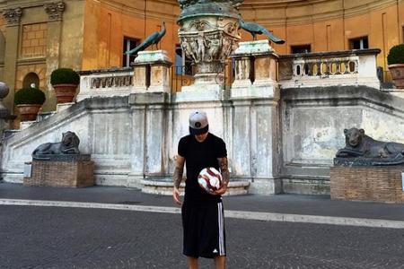 Justin Bieber: Mit diesem Ball spielte er angeblich im Vatikan