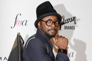 Bei den Fashion Media Awards im September stellte will.i.am stolz einen Prototypen seiner Smartwatch zur Schau