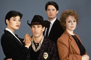 Joan Chen, Michael Ontkean, Kyle MacLachlan, Piper Laurie (v.l.n.r.) spielten allesamt in der Kultserie "Twin Peaks" mit