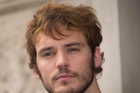 Für Sam Claflin gibt es nur eine Frau, mit der er sich einen Filmkuss wünscht
