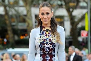 Sarah Jessica Parker macht fleißig Werbung für ihre Schuhkollektion