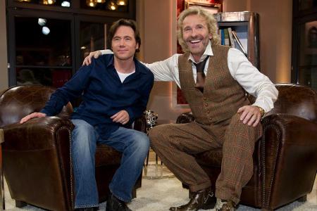 Moderator Thomas Gottschalk (re.) und sein Gast, Regisseur und Schauspieler Michael 