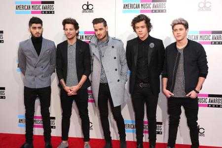 Die Jungs von One Direction singen mit bei 