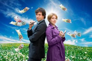 Artwork mit Felicitas Woll, r. und Kai Schumann, l.