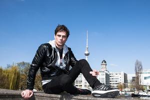 Für "Ausgekokst - mein Drogentrip" begab sich Rainer Meifert auf die Spur von Kokain, der Droge, die viele Jahre sein Leben ...