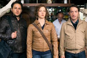 Hauptkommissar Felix Stark (Boris Aljinovic, re.) und seine Kollegen Oleg (Dimitrij Schaad) und Maria (Anjorka Strechel)