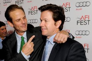 Drehen erneut zusammen: Peter Berg (l.) und Mark Wahlberg