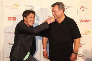 Wird der Telefonjoker von Matze Knop: Waldemar Hartmann (re.)