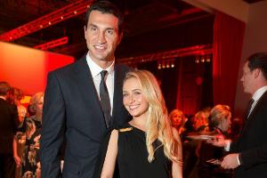 Ungleiches Paar: Wladimir Klitschko ist um einiges größer als seine Hayden