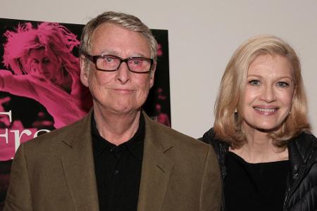 Mike Nichols mit seiner vierte Ehefrau Diane Sawyer 2013 bei einer Premiere in New York