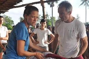 Sophie (Alexandra Neldel) und Dr. Kreusler (Hannes Jaenicke) retten Menschenleben