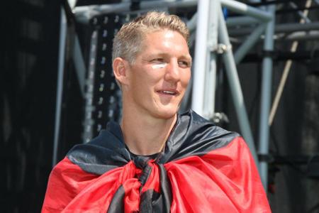 Nach der WM, vor dem Fauxpas: Bastian Schweinsteiger am 15.7. in Berlin