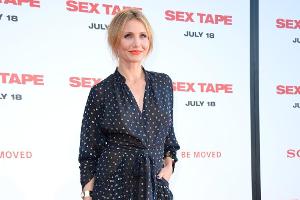 Cameron Diaz macht auch im Einteiler eine gute Figur