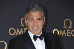 Bleibt hart: George Clooney ärgert sich über die Entschuldigung der Klatschzeitung "Daily Mail"