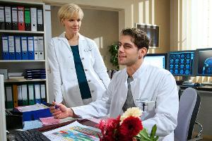 Niklas Ahrend (Roy Peter Link) zieht nach Erfurt