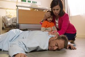 "Unter uns":  Kai wird in letzter Sekunde von Irene gefunden