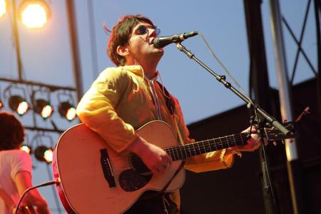 Conor Oberst bei einem Festivalauftritt im Mai